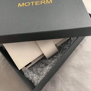 Moterm Litchi planner almost new!